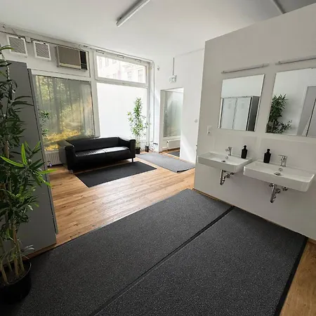Robin Wood Capsule Hostel