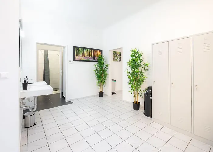 Robin Wood Capsule Kapslový hotel